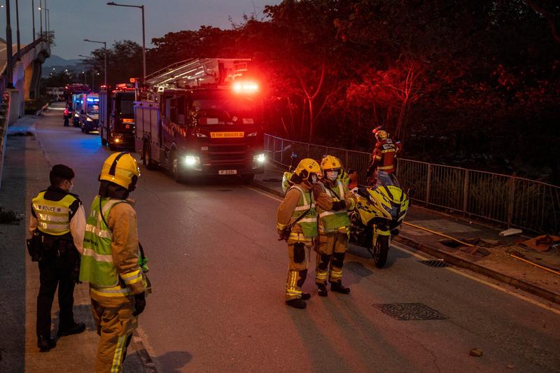 Pompieri în China, Foto: Vernon Yuen / Zuma Press / Profimedia