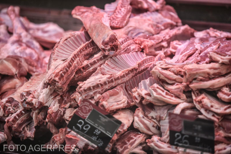 Carne în galantar, Foto: AGERPRES