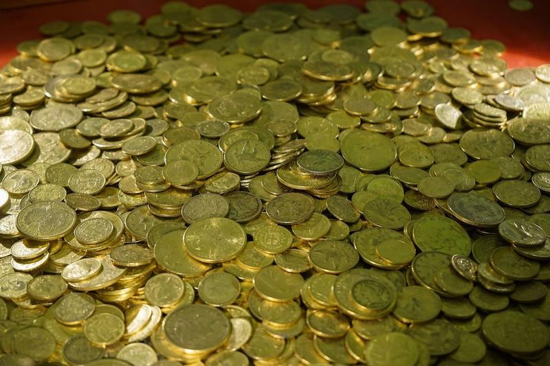 Bani din aur din tezaurul BNR, expuși de Ziua Porților Deschise, Foto: Lucian Alecu / Shutterstock Editorial / Profimedia