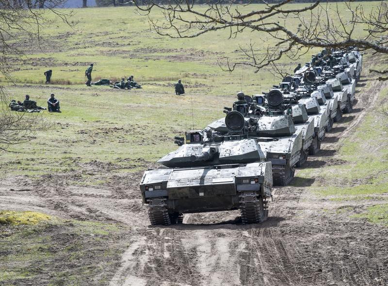 Blindate CV90, Foto: Fredrik Sandberg-TT / Shutterstock Editorial / Profimedia
