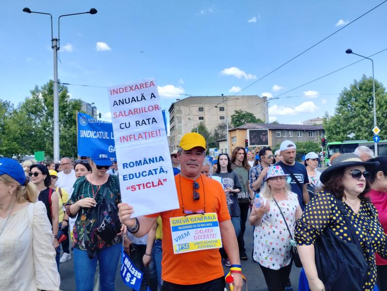 Profesorii, în mars de la guvern la Cotroceni, Foto: Hotnews / Adrian Vasilache