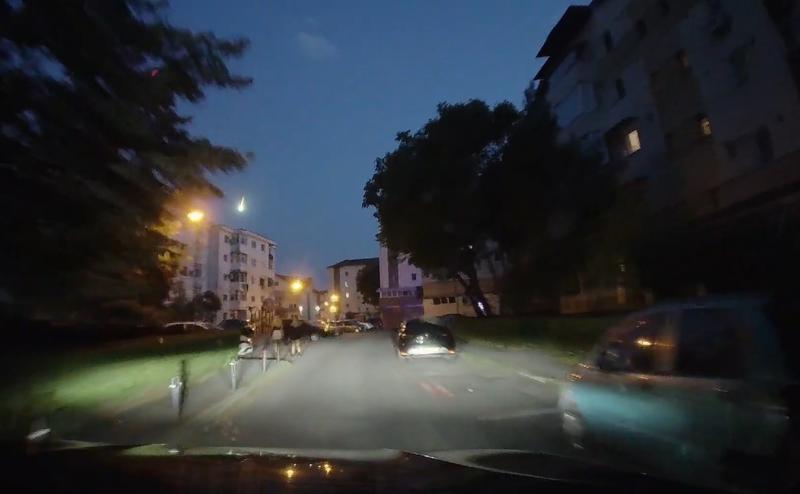 Meteorit observat pe cer în Târgu Jiu, Foto: Captură video Facebook