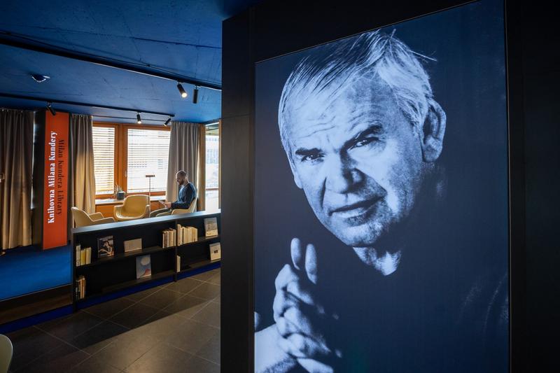 Imagine cu Milan Kundera, Foto: Radek Mica / AFP / Profimedia