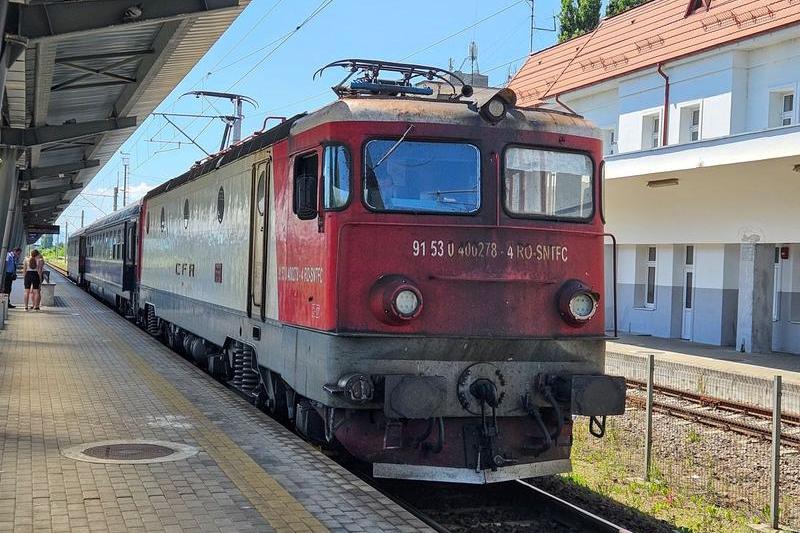 Tren CFR Calatori, Foto: Vlad Barza / HotNews.ro