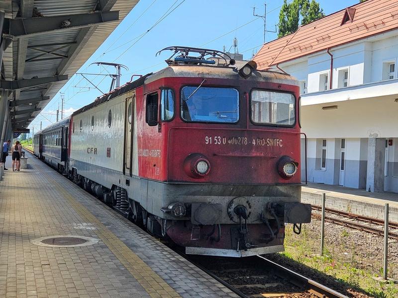 Tren CFR Calatori, Foto: Vlad Barza / HotNews.ro