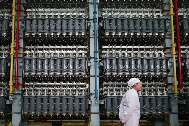 Imagine din interiorul Combinatului Electrochimic Ural, Foto: Donat Sorokin / TASS / Profimedia Images