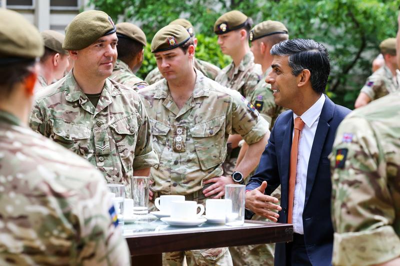 Rishi Sunak alaturi de militari britanici, Foto: Rory Arnold / Avalon / Profimedia Images