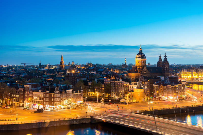 Amsterdam a facut primul pas spre interzicerea navelor de croaziera, Foto: Shutterstock / Travelpixs