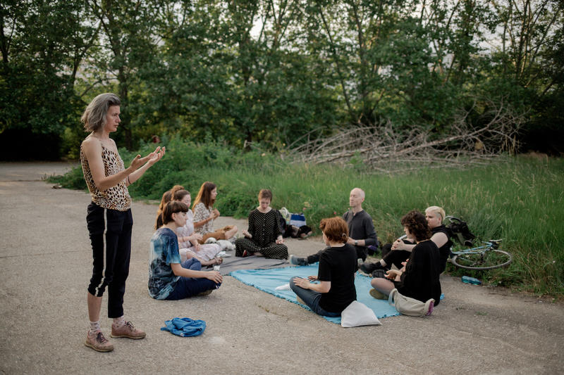 Andreea David, protest artistic în parcul IOR, Foto: Larisa Baltă pentru Scena9.ro