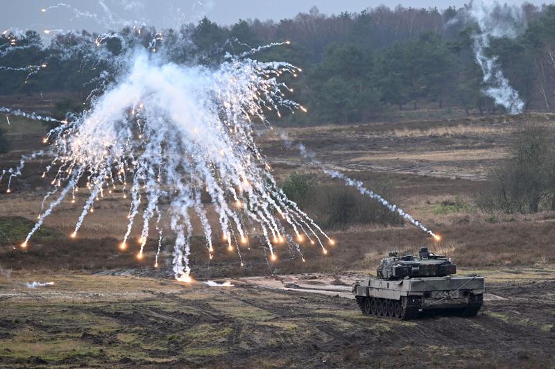 Tanc Leopard 2 pe câmpul de luptă, Foto: dpa picture alliance / Alamy / Alamy / Profimedia