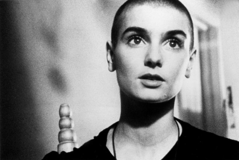 Sinead O'Connor la începutul anilor 90, Foto: Courtesy Everett Collection / Everett / Profimedia