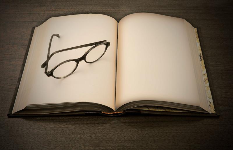 Pentru persoanele analfabete fiecare carte e una cu pagini goale, Foto: villorejo / Alamy / Alamy / Profimedia