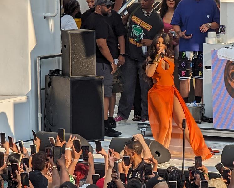 Cardi B a susținut un concert în Las Vegas, Foto: Brian Prahl / SplashNews.com / Splash / Profimedia