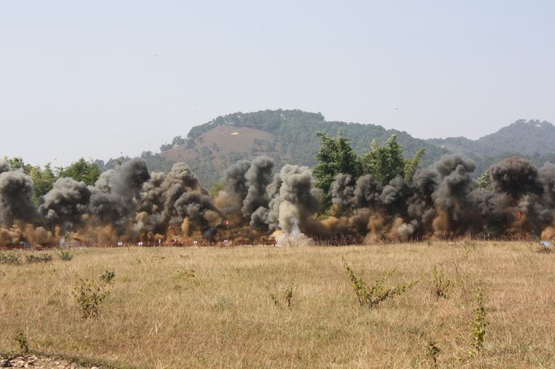 Atac cu munitii cu dispersie (imagine generica), Foto: Kaikeo Saiyasane / Zuma Press / Profimedia Images