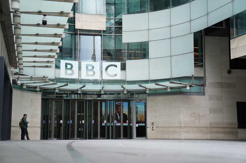 Schimbare la vârful BBC: Fostul șef al Google în Europa, preia frâiele gigantului media britanic