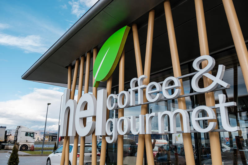 Sfaturi pentru șoferi: cum ne pregătim pentru un drum lung la volan și cum pregătim copiii, Foto: Rompetrol