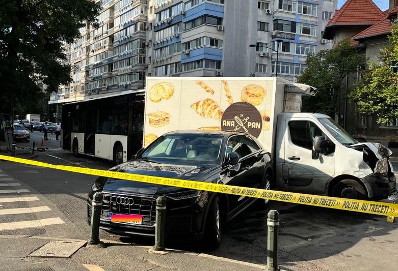 Accident cu autobuz pe Calea Dorobanți, Foto: Hotnews