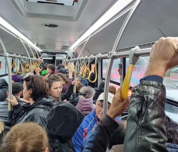 Aglomerație în autobuz, Foto: HotNews/Catiusa Ivanov