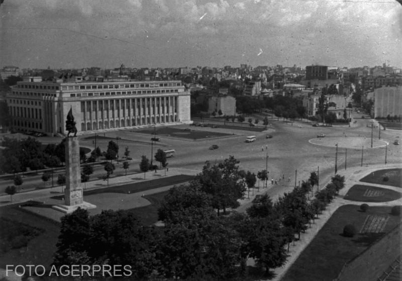 Piața Victoriei din București în 1952, Foto: Agerpres