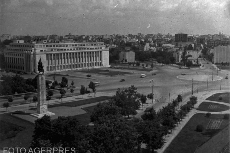 Piața Victoriei din București în 1952, Foto: Agerpres