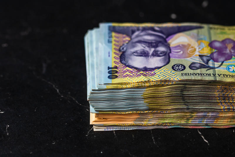 bani, Foto: Dreamstime