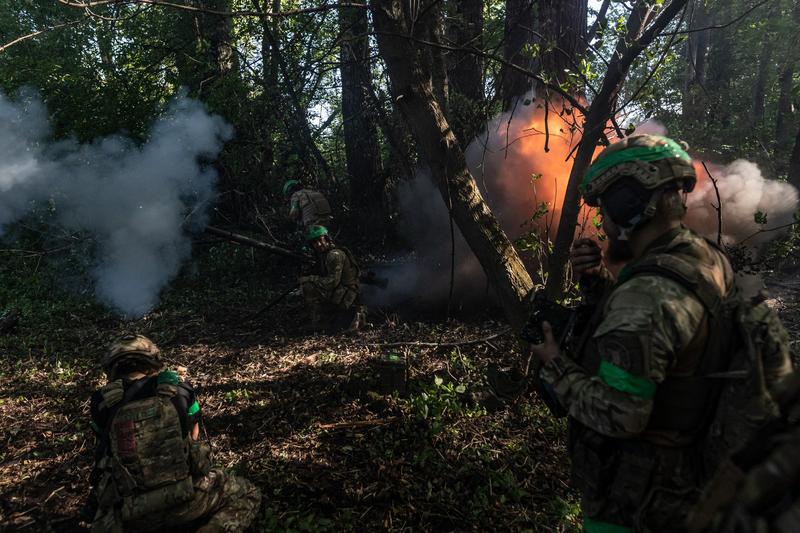 Soldați ucraineni pe frontul din Torske (regiunea Donețk), Foto: AA/ABACA / Abaca Press / Profimedia