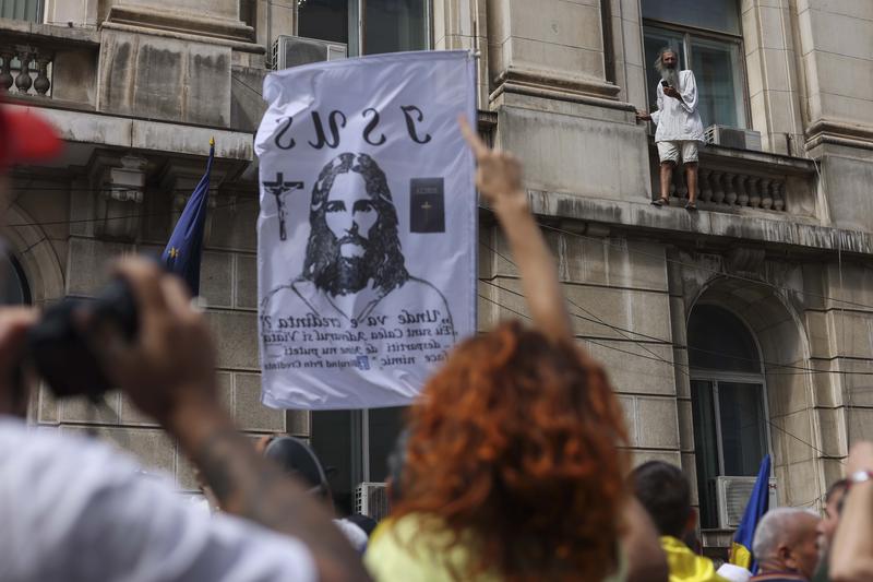 Stegarul dac, pe zidul Ministerului Sanatatii, Foto: Inquam Photos / Sabin Cirstoveanu
