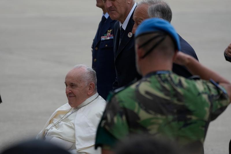 Papa Francisc la sosirea in Portugalia, Foto: Gregorio Borgia / AP / Profimedia