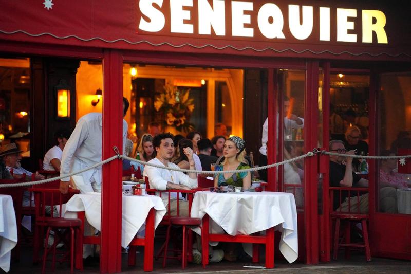 Brooklyn Beckham si sotia sa Nicola Peltz la un restaurant din Saint-Tropez, Foto: EliottPress / The Mega Agency / Profimedia Images