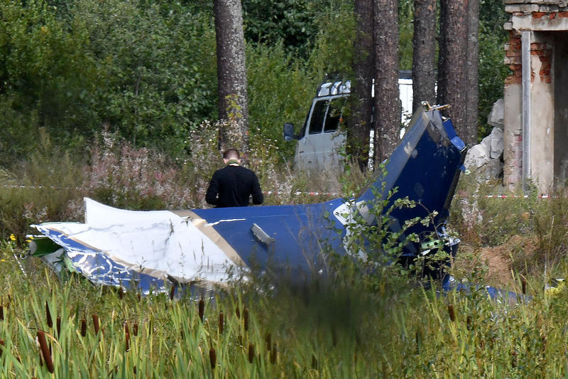 Ramasite ale avionului prabusit in care s-ar fi aflat Prigojin, Foto: Olga MALTSEVA / AFP / Profimedia