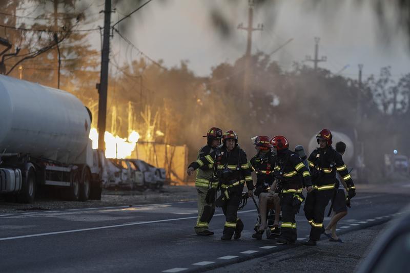Incendiu după explozia de la Crevedia, Foto: Inquam Photos / Octav Ganea