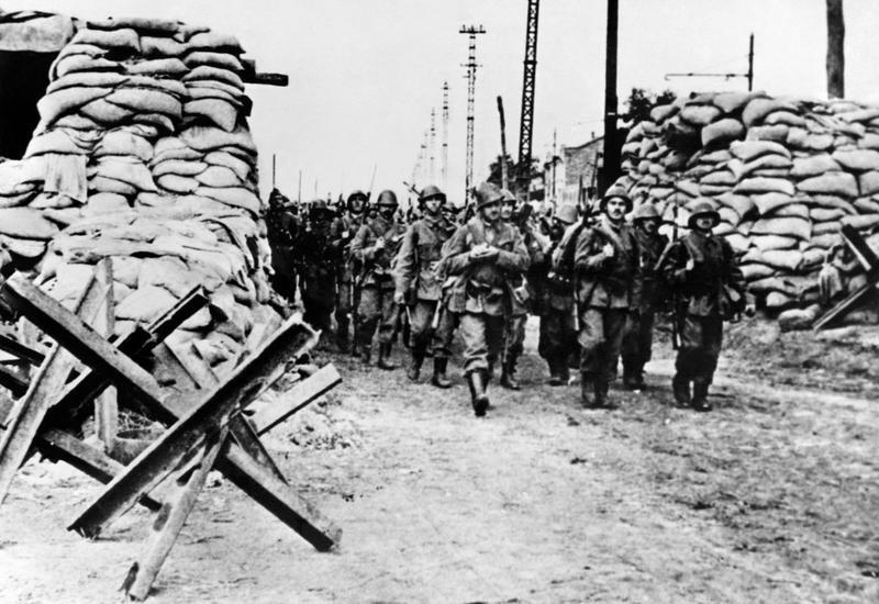 Soldați români intrând în Odesa, Foto: AFP / AFP / Profimedia