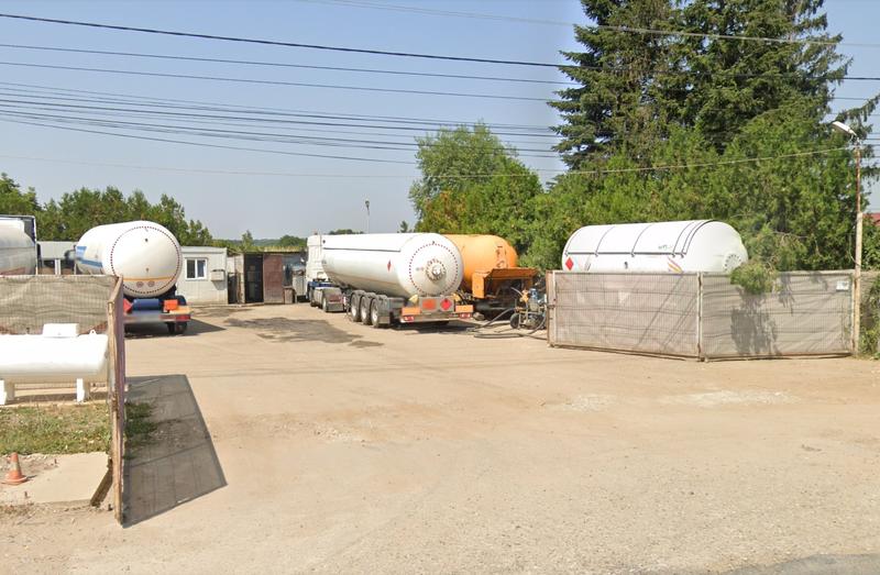 Statia GPL din Crevedia in 2021, Foto: Captura Google Street View