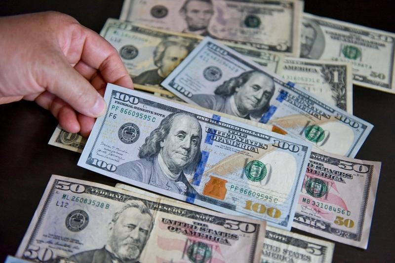 Bani cash dolari, Foto: SOPA Images Limited / Alamy / Alamy / Profimedia