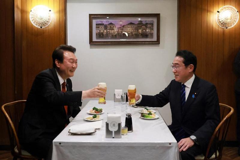 Yoon Suk Yeol la o intalnire din luna martie cu premierul nipon Fumio Kishida, Foto: Handout / AFP / Profimedia