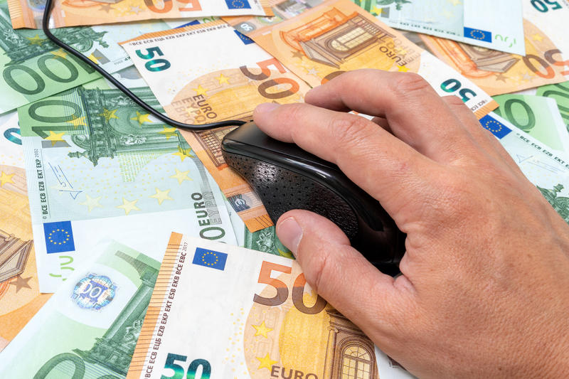 bani-euro-mouse-mana, Foto: Dreamstime