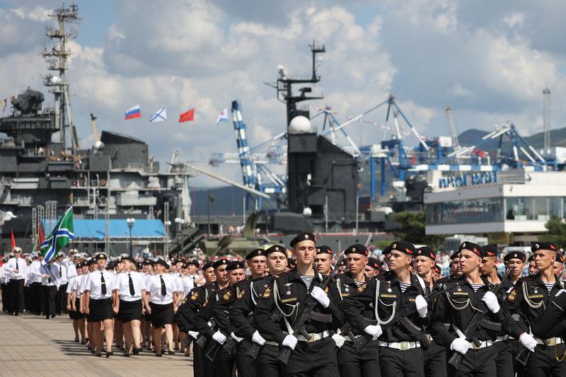Trupe marsaluind in portul Novorossiysk, Foto: STRINGER / AFP / Profimedia