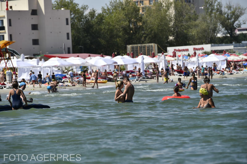Înghesuială pe plajă, Foto: Agerpres