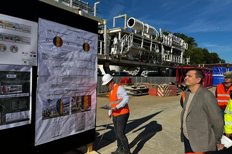 Ministrul Grindeanu, in vizita pe santierele feroviare, Foto: CFR Infrastructura