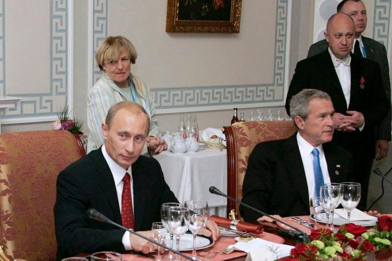 George W. Bush in Rusia, alaturi de Vladimir Putin si Evgheni Prigojin, Foto: Kremlin.ru / WillWest News / Profimedia Images