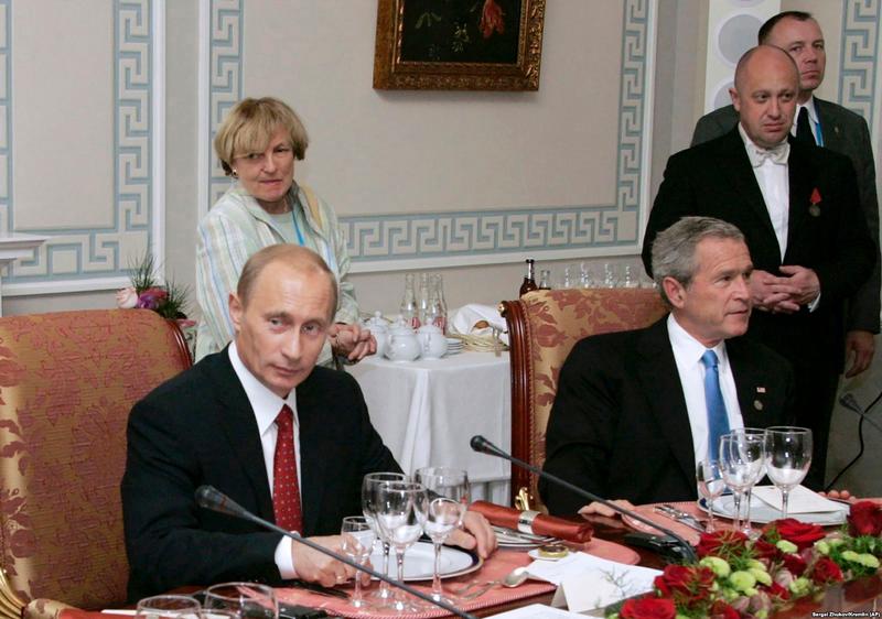 George W. Bush in Rusia, alaturi de Vladimir Putin si Evgheni Prigojin, Foto: Kremlin.ru / WillWest News / Profimedia Images