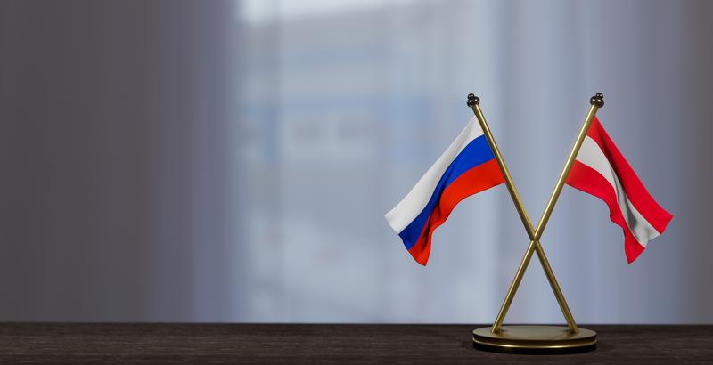 Steagurile Rusiei și Austriei, Foto: Shutterstock