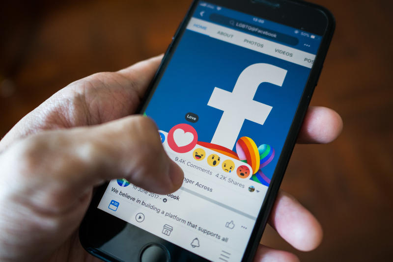 Relația noastră cu Facebook rămâne una de love-hate, Foto: Shutterstock