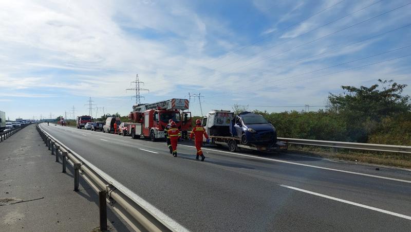 Accident pe Autostrada Bucuresti-Pitesti, Foto: ISU Bucuresti-Ilfov