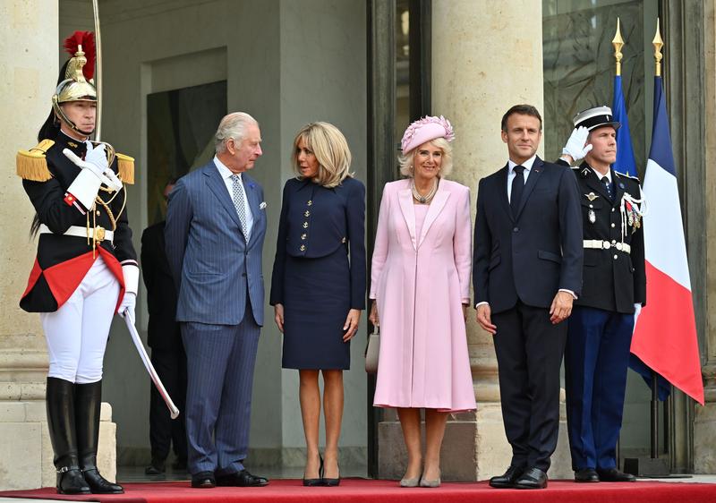Regele Charles al III-lea si regina Camilla alături de presedintele Macron si sotia sa, Brigitte, Foto: Tim Rooke / Shutterstock Editorial / Profimedia