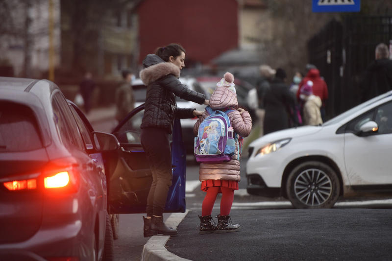 Copii și părinți în prima zi de școală, Foto: Inquam Photos / Alex Nicodim