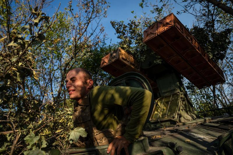 Soldat ucrainean cu un sistem antiaerian Strela-10, Foto: AA/ABACA / Abaca Press / Profimedia