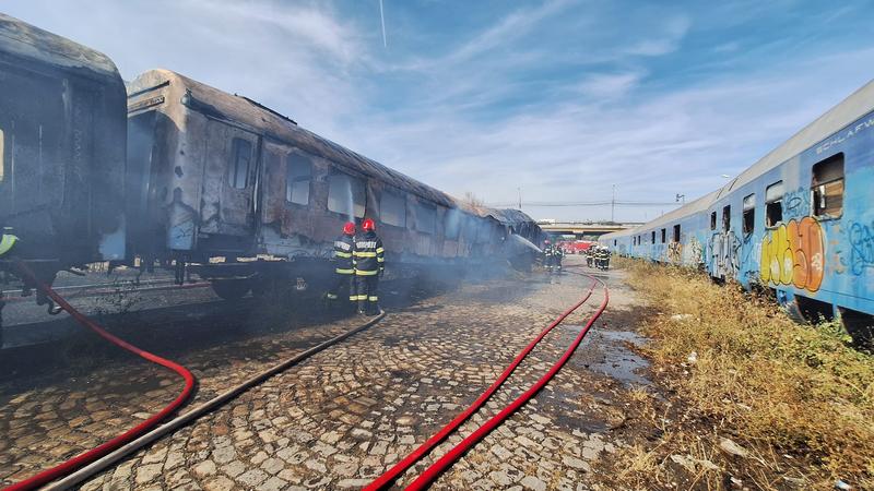 Vagoane care au luat foc în București, Foto: ISU Bucuresti-Ilfov