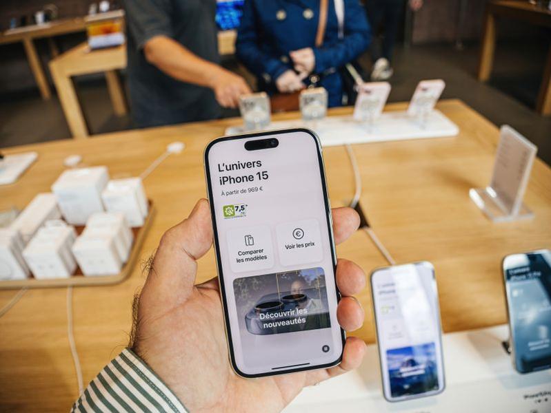 iPhone 15, Foto: Ifeelstock / Dreamstime.com