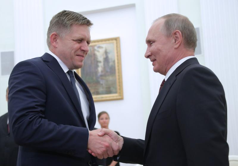 Robert Fico alaturi de Vladimir Putin in 2016, Foto: Mikhail Metzel / TASS / Profimedia Images